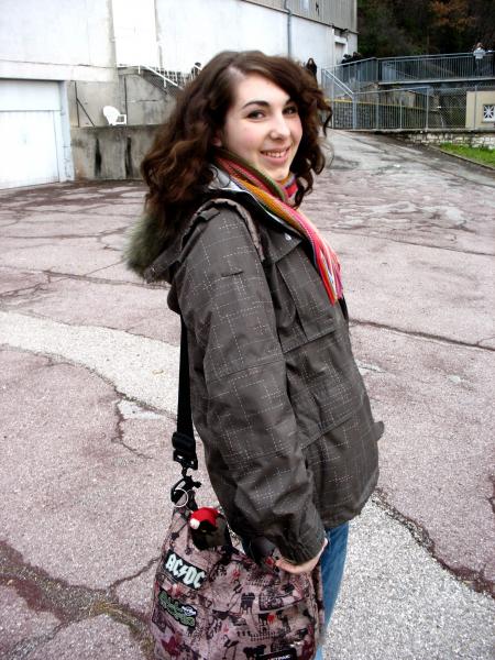 ouais j'ai une jumelle, ça tla coupe hein ?